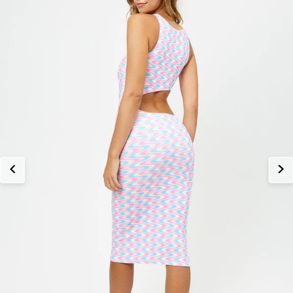 WILDFLOWER × Frankie’s Bikinis | MSRP $174.99 - Picture 3 of 9